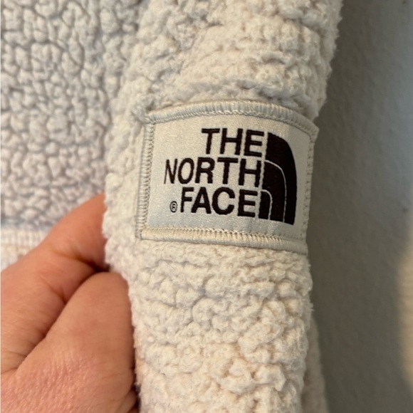 The North Face Cream Cowl Neck Fleece - Medium - Picture 3 of 5